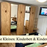Morgensonne Am Kurpark # Gratis Parkplatz # Ebenerdig # Spielplatz # Wlan # 2 Schlafzimmer # Naehe Weimar # Weimarer Land # Smart-tv * Bad Berka