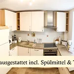 Morgensonne Am Kurpark # Gratis Parkplatz # Ebenerdig # Spielplatz # Wlan # 2 Schlafzimmer # Naehe Weimar # Weimarer Land # Smart-tv דירה