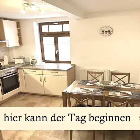 Apartamento Morgensonne Am Kurpark # Gratis Parkplatz # Ebenerdig # Spielplatz # Wlan # 2 Schlafzimmer # Naehe Weimar, Erfurt # Weimarer Land # Smart-tv Bad Berka