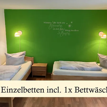 Apartamento Morgensonne Am Kurpark # Gratis Parkplatz # Ebenerdig # Spielplatz # Wlan # 2 Schlafzimmer # Naehe Weimar, Erfurt # Weimarer Land # Smart-tv *
